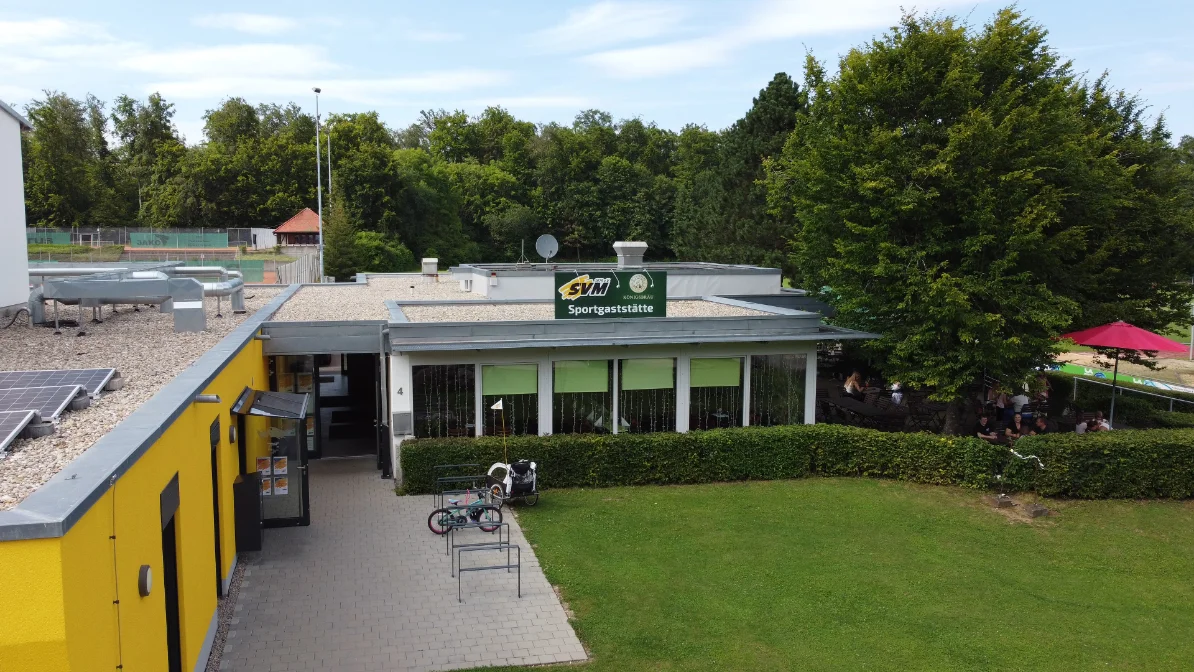 Biergarten der SVM Gaststätte am Sportplatz in Heidenheim